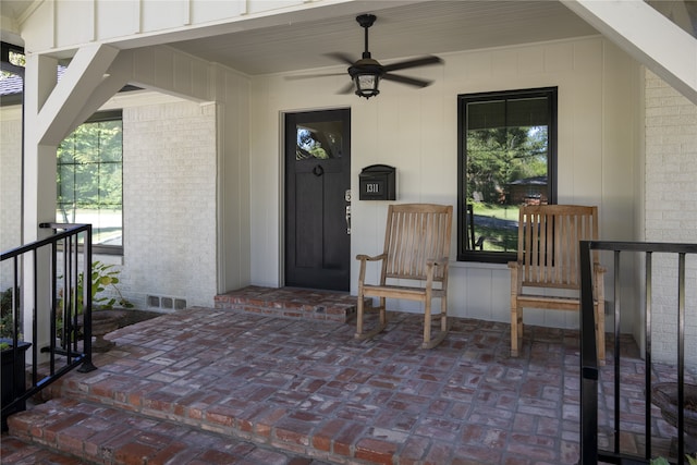 property entrance with ceiling fan