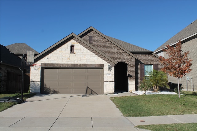 view of front facade with a garage