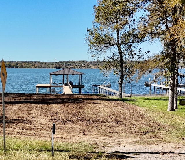 1409 E Lake Dr, Weatherford, TX 76087