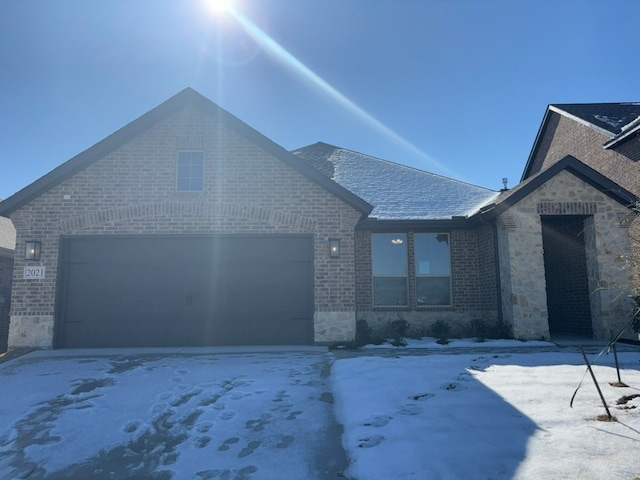 view of front of house with a garage