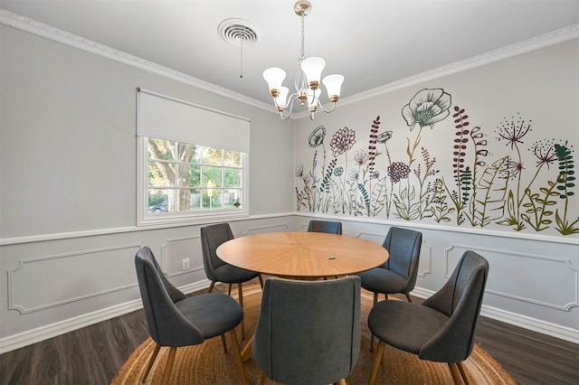 7101 Ellis Rd, Fort Worth, TX 76112 - dining space featuring wood finished floors, crown molding, a chandelier, baseboards, and wainscoting
