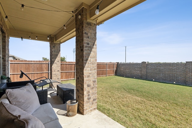 view of yard with a patio