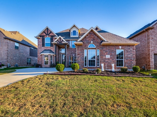 view of front property with a front lawn