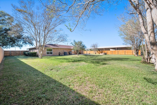 106 Coke St, Streetman, TX 75859 - view of yard