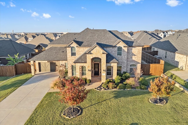 view of front of property with a front yard