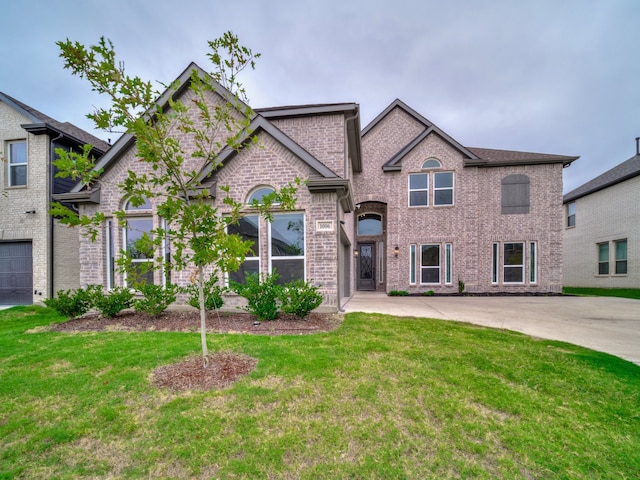 view of front of house with a front lawn