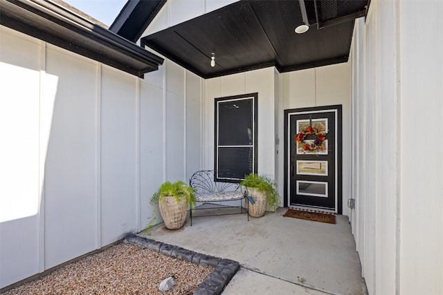 entrance to property with a porch