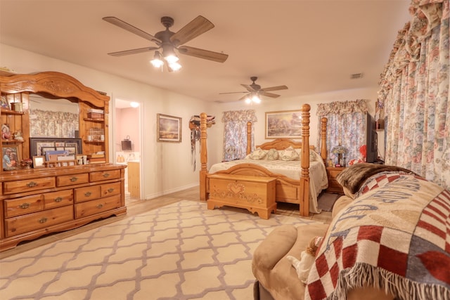 bedroom featuring ceiling fan