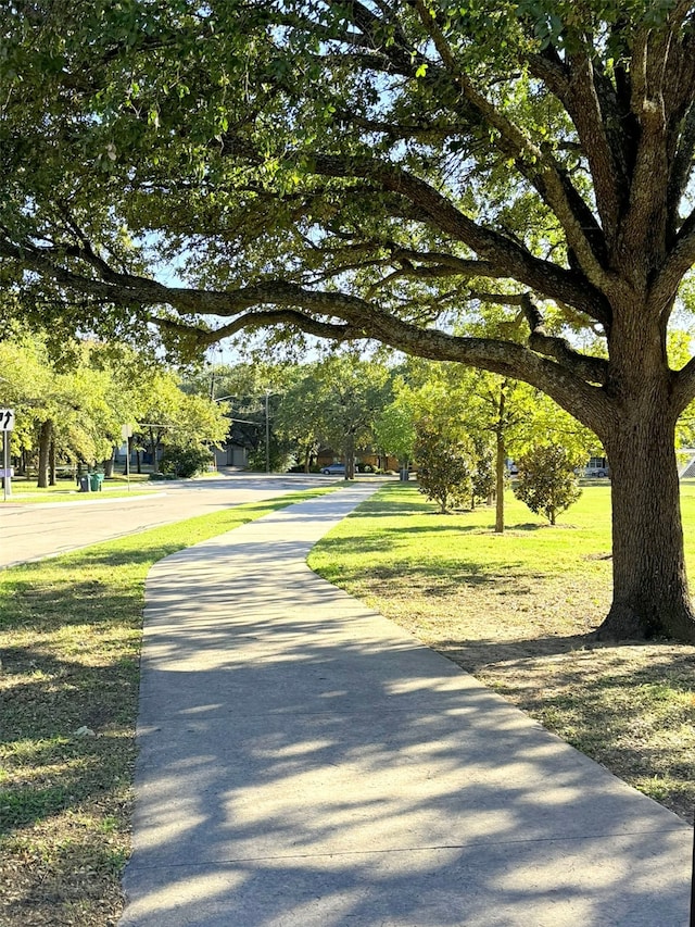 view of home's community