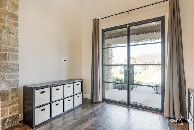 entryway featuring dark hardwood / wood-style flooring