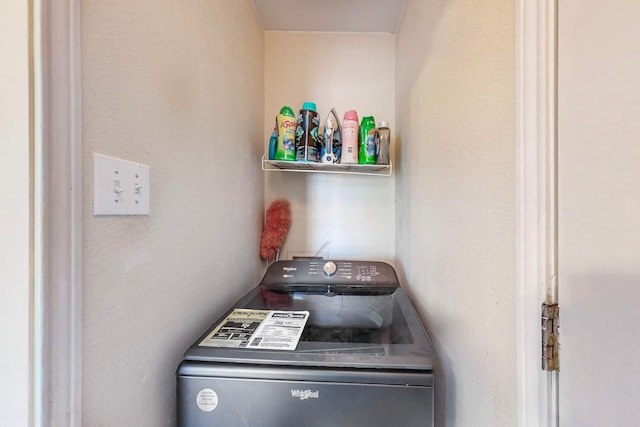 laundry room featuring washer / dryer