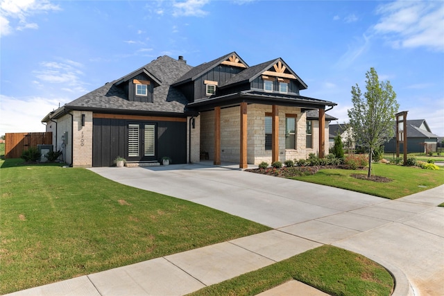 view of front facade with a front lawn