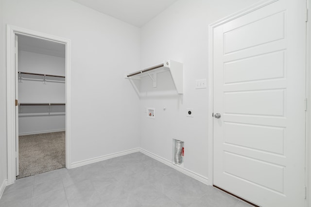 clothes washing area with hookup for an electric dryer, hookup for a washing machine, light colored carpet, and gas dryer hookup