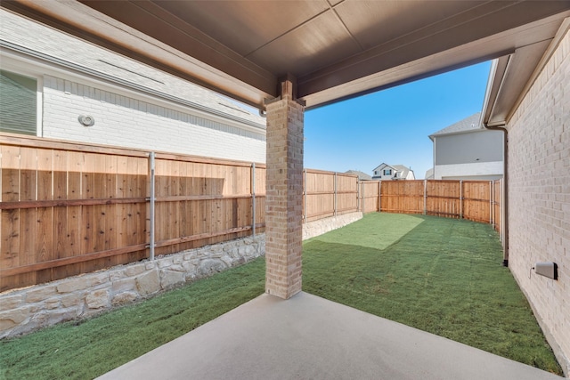 view of yard featuring a patio