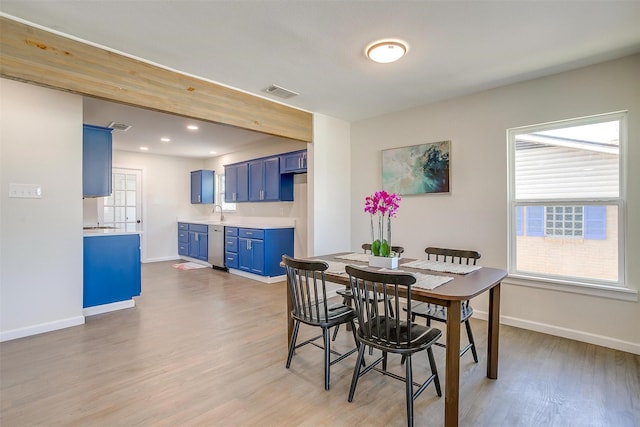 dining room with recessed lighting, visible vents, baseboards, and wood finished floors