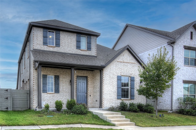 view of front of property with a front yard