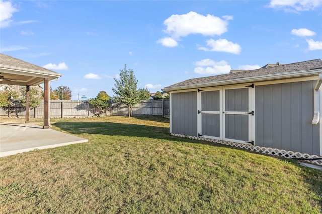 view of yard with a patio area