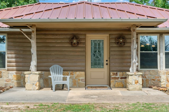 view of entrance to property