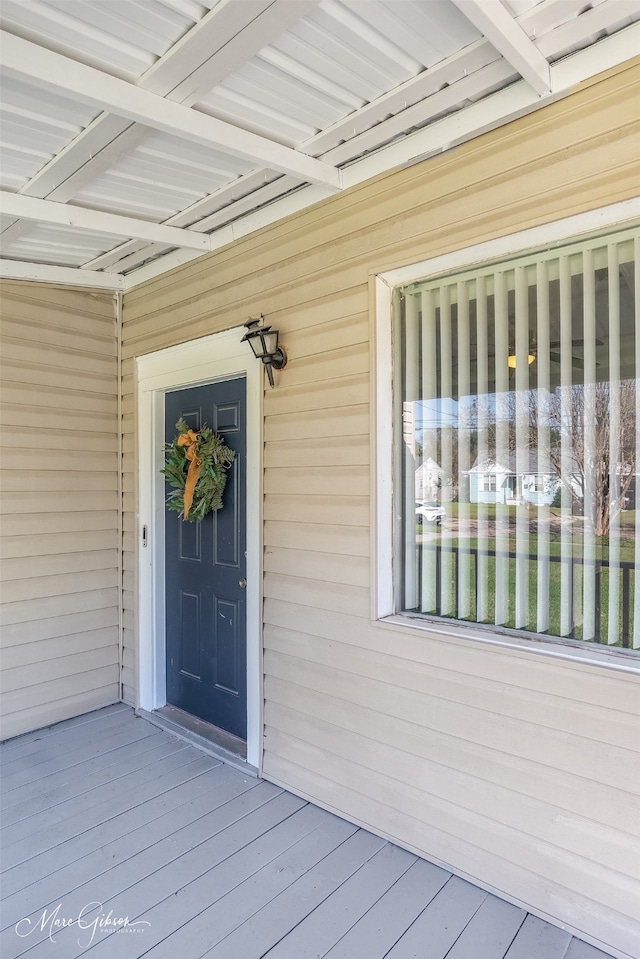 view of entrance to property