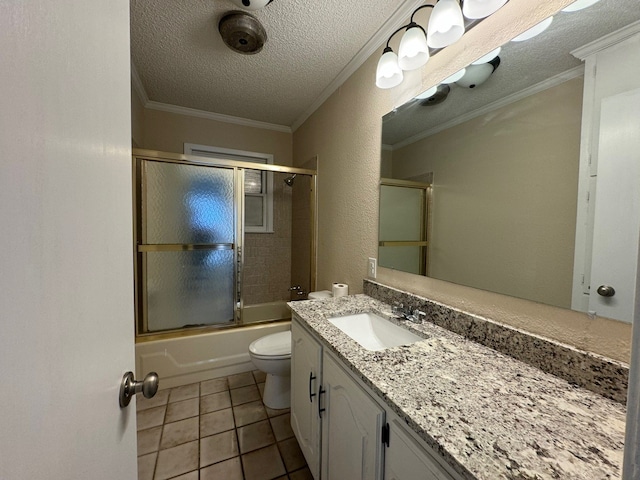 full bathroom featuring tile patterned floors, crown molding, bath / shower combo with glass door, a textured ceiling, and toilet