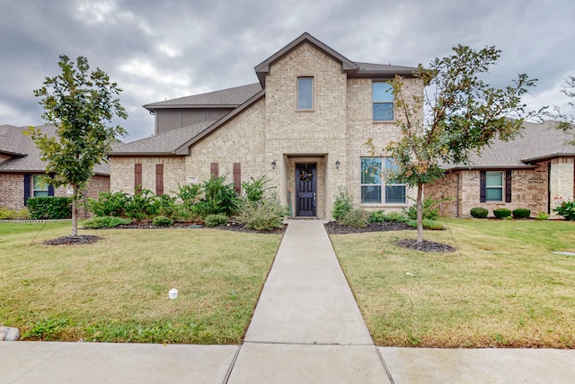 view of front of house featuring a front yard