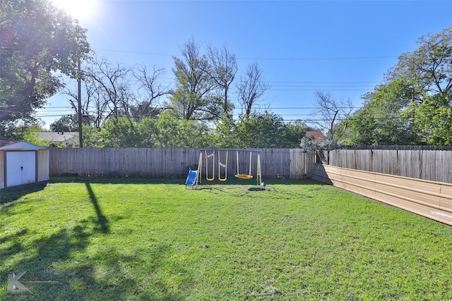 view of yard featuring a playground