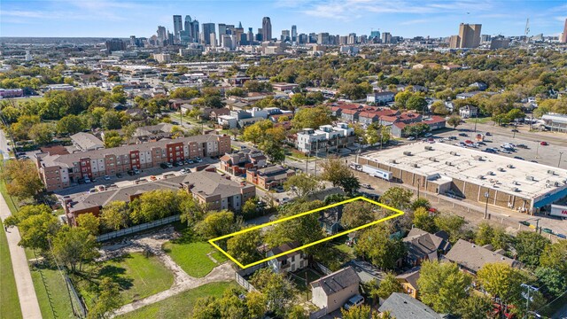 Listing photo 3 for 4816 E E Side Ave, Dallas TX 75226