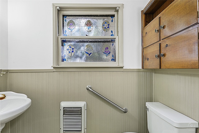 bathroom with sink and toilet