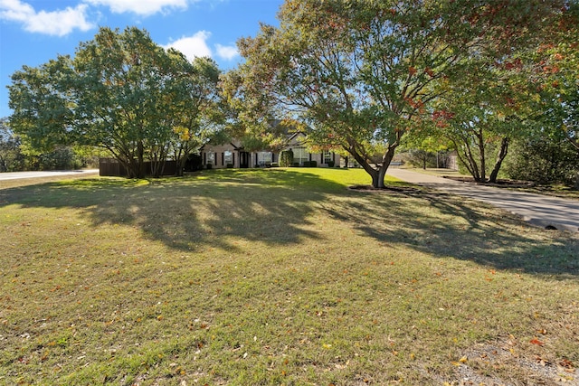 view of front of property with a front lawn