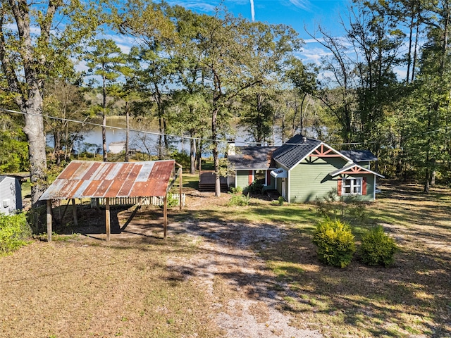 view of yard with a water view