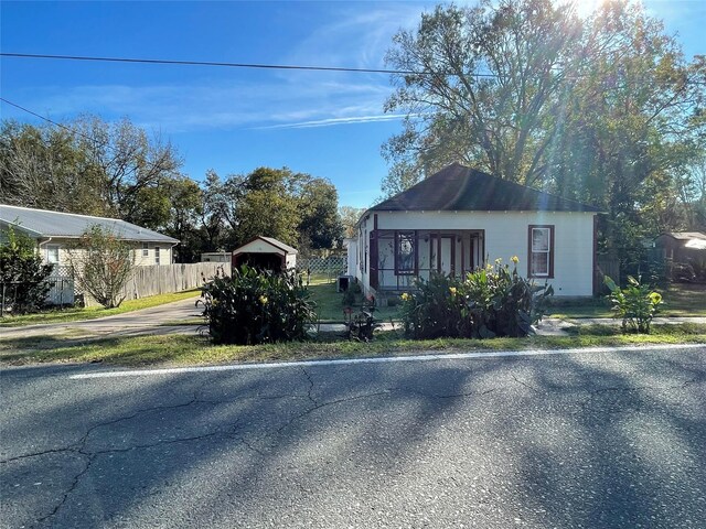 view of home's exterior