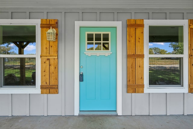 view of property entrance