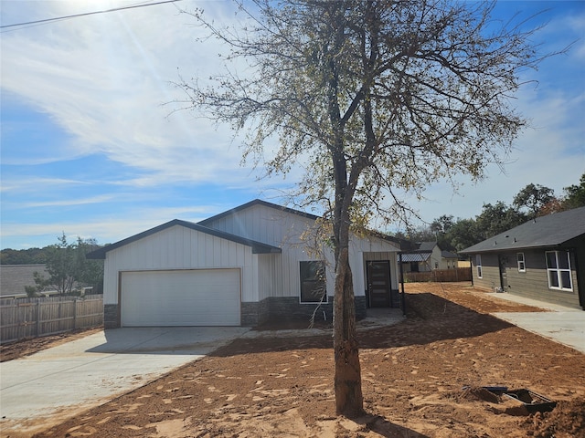 view of front of house with a garage