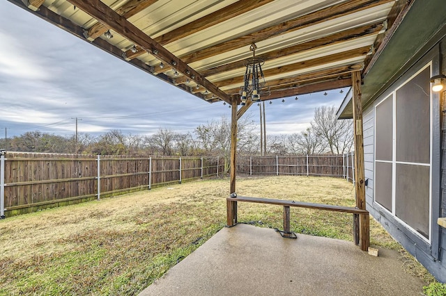 view of yard featuring a patio