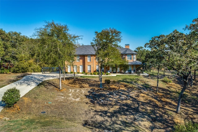 view of front of property