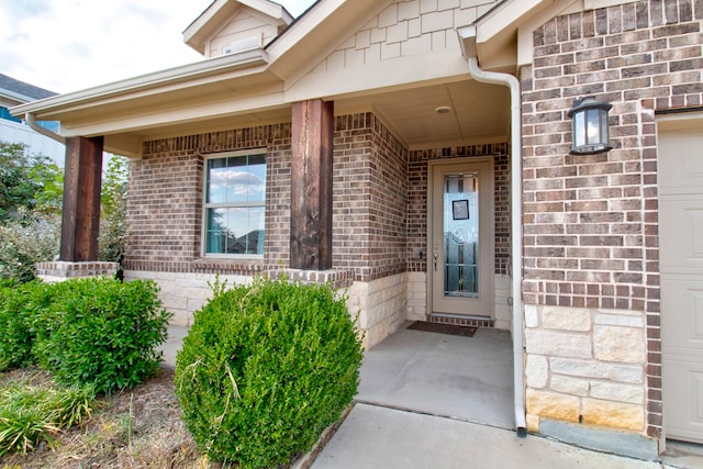 property entrance featuring covered porch