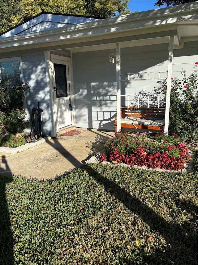 exterior space with a porch