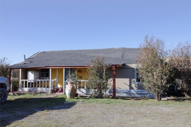 view of front facade featuring covered porch