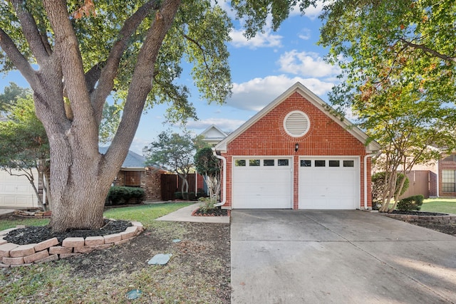 view of front property featuring a garage