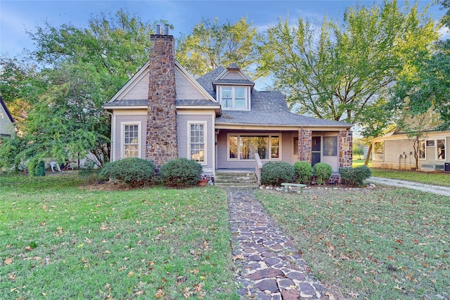 view of front of house with a front yard