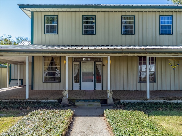 view of front of home with a porch