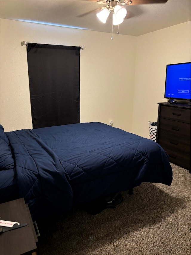 bedroom featuring carpet and ceiling fan