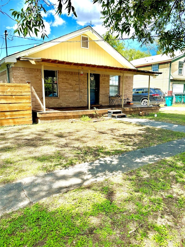 view of front of property with a porch