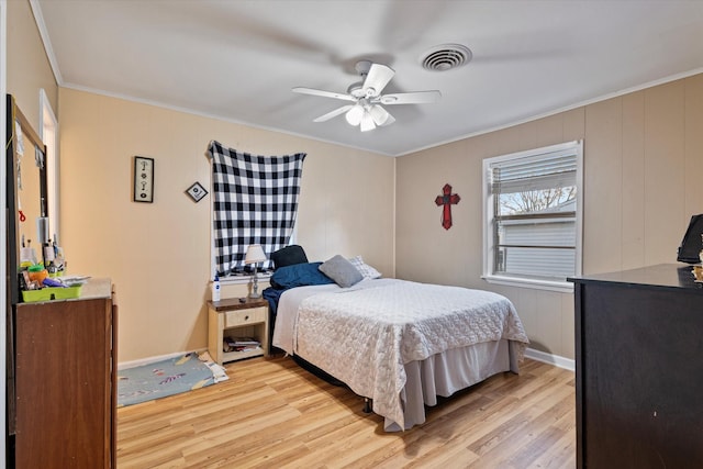 310 Collinsville St, Whitesboro, TX 76273 - bedroom with ceiling fan, light wood-type flooring, and crown molding