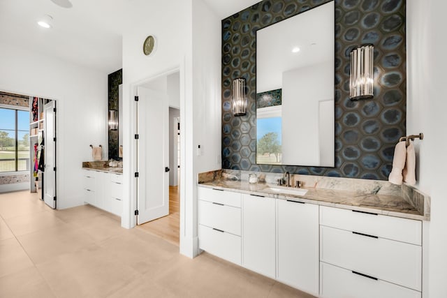 7517 Sunnyview Ln, Flower Mound, TX 75022 - bathroom with vanity