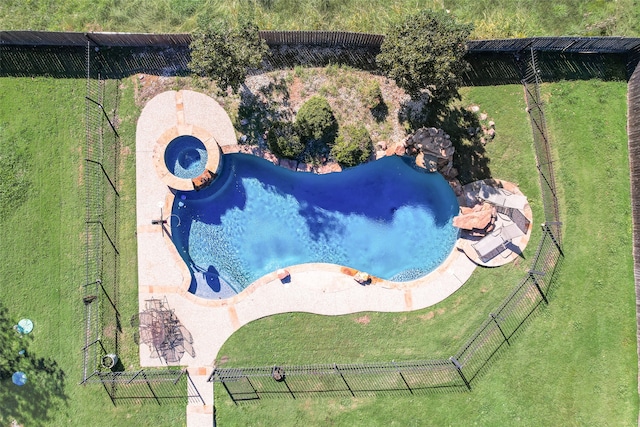 view of swimming pool