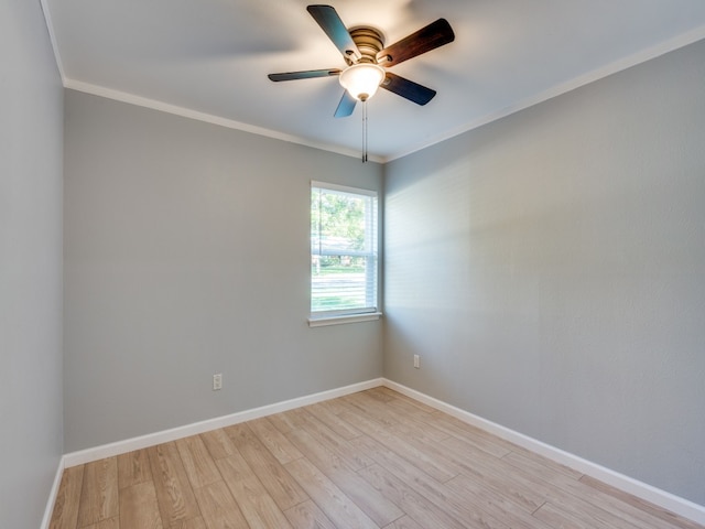 spare room with ceiling fan, light hardwood / wood-style floors, and ornamental molding