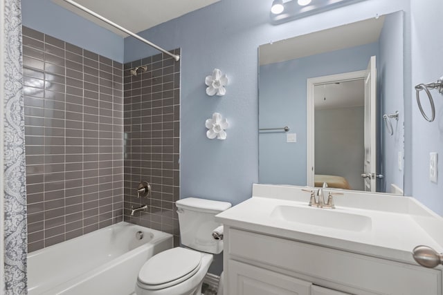 1100 Wedgewood Dr, Forney, TX 75126 - ensuite bathroom featuring shower / bath combo with shower curtain, toilet, and vanity