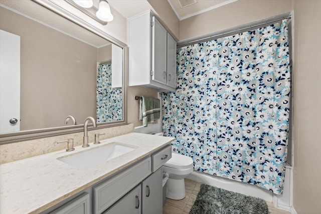 full bathroom with vanity, toilet, crown molding, and shower / tub combo with curtain