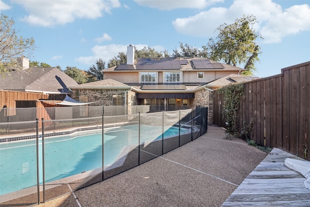 view of swimming pool